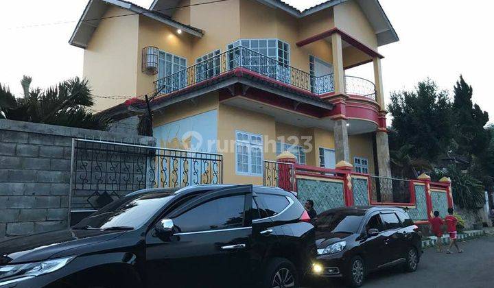 Villa Bagus Terawat di Lingkungan Sejuk Harga Miring 2