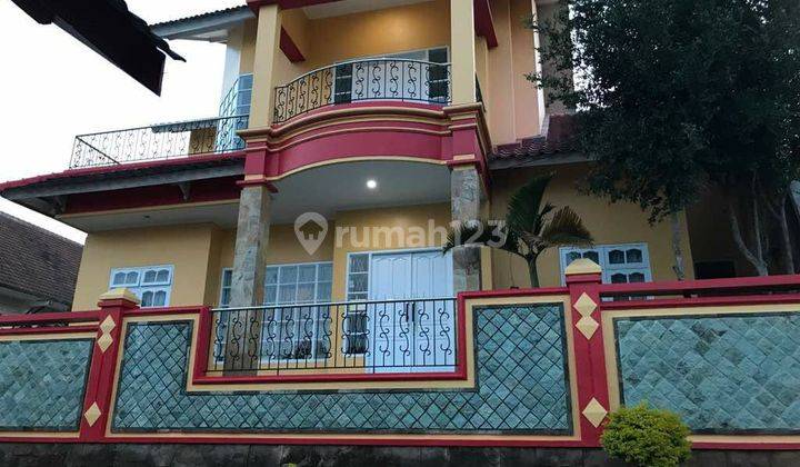 Villa Bagus Terawat di Lingkungan Sejuk Harga Miring 1