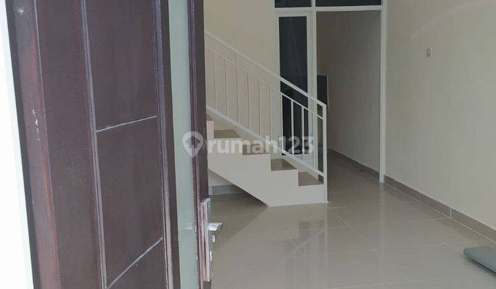 Rumah Butuh Uang di The 8 Residence Tasikmadu Lowokwaru Malang 2