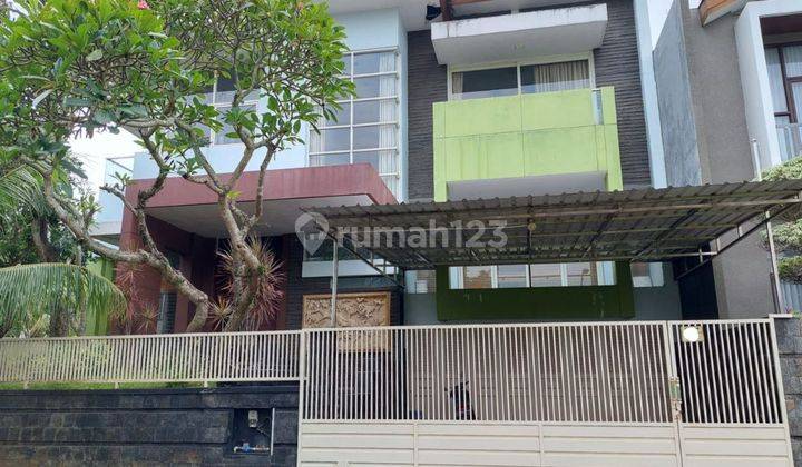 Rumah Cantik Klasik Mewah di Araya Golf Malang 8M Nego 1