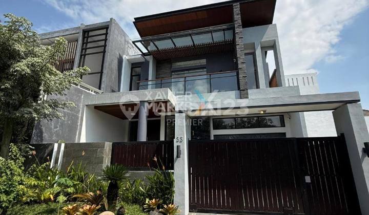 Rumah Modern Siap Huni di Cluster Golf Araya Malang 1