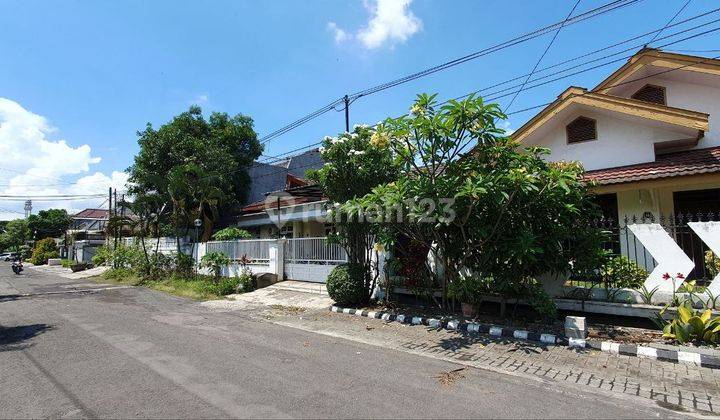 Rumah Besar Klasik Butuh Uang di Sulfat Agung Blimbing Malang 2