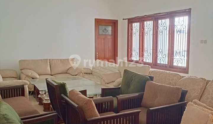 RUMAH BELANDA SIAP HUNI COCOK UNTUK CAFFE, RESTO, KANTOR, LOKASI STRATEGIS DI TENGAH KOTA, DI SAYAP RIAU, BANDUNG KOTA RUMAH BELANDA SIAP HUNI COCOK UNTUK CAFFE, RESTO, KANTOR, LOKASI STRATEGIS DI TENGAH KOTA, DI SAYAP RIAU, BANDUNG KOTA