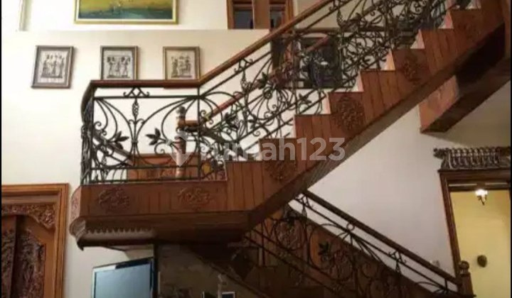 RUMAH MEWAH HADAP UTARA FULL KAYU JATI SIAP HUNI DALAM KOMPLEK KAWALUYAA, LOKASI STRATEGIS, DEKAT RUMAH SAKIT AL ISLAM, KAMPUS TELKOM, METRO MALL, DI SOEKARNO HATTA, ARCAMANIK, BANDUNG KOTA 2