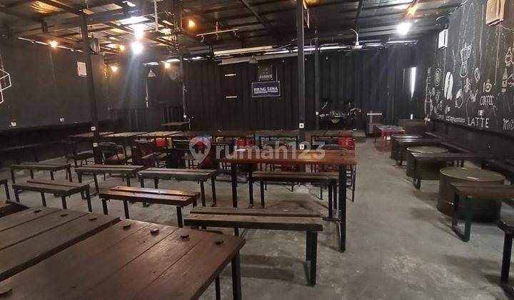 Rumah Kost Hotel Di Jl Gatot Subroto, Ada 30 Kamar Tidur  2