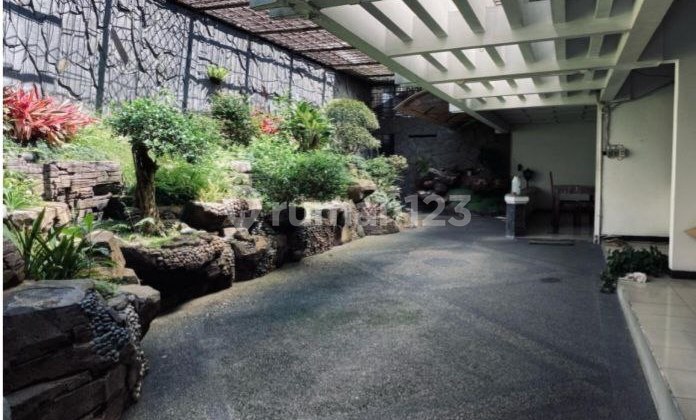 RUMAH BELANDA SIAP HUNI, COCOK UNTUK CAFFE, RESTO, KANTOR, LOKASI STRATEGIS, DEKAT BIP, BEC, KAMPUS UNISBA, UNPAR, UPI, SAYAP RIAU, BANDUNG KOTA RUMAH BELANDA SIAP HUNI, COCOK UNTUK CAFFE, RESTO, KANTOR, LOKASI STRATEGIS, DEKAT BIP, BEC, KAMPUS UNISBA, UNPAR, UPI, SAYAP RIAU, BANDUNG KOTA