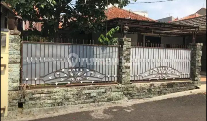 Rumah Bagus Siap Huni Dalam Komplek Batununggal, Lokasi Strategis Akses Jalan 2Mobil, Dekat Tol Buahbatu,Griya, Kampus Telkom, Tol Moh Toha, di Batununggal, Buah Batu,Bandung Tengah