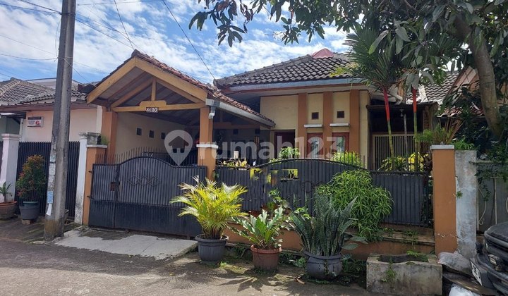 Rumah Bagus Siap Huni Dalam Komplek Taman Kopo, Akses Dekat Tol, di Kopo, Margaasih, Margahayu,Cigondewah, Bandung Selatan Rumah Bagus Siap Huni Dalam Komplek Taman Kopo, Akses Dekat Tol, di Kopo, Margaasih, Margahayu,Cigondewah, Bandung Selatan
