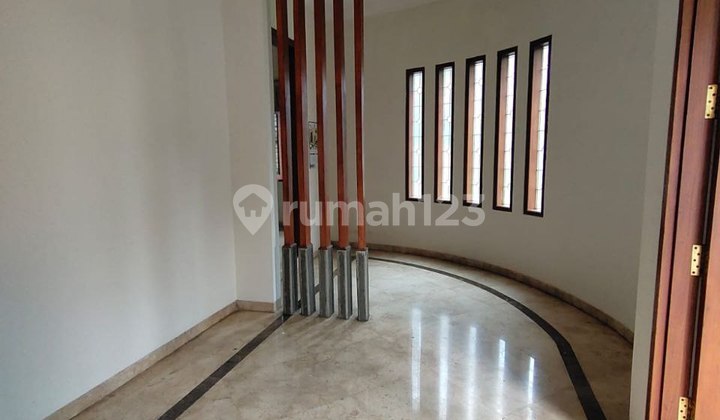 Nice Semi-Furnished House in Setra Duta Complex, Strategic Location Near Tourist Center, Shopping, Campus, Pasteur Toll Road, in Setiabudhi, Sukajadi, Sukagalih, Cimahi, North Bandung 2