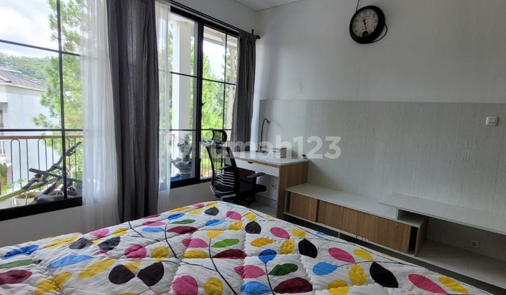 Rumah Lux Baru Semi Furnis Kolam Renang, 3Lantai Dikomplek Dago Resor, Lokasi Strategis, di Dago Pakar, Sayap Dago, Dago, Bandung Kota Rumah Lux Baru Semi Furnis Kolam Renang, 3Lantai Dikomplek Dago Resor, Lokasi Strategis, di Dago Pakar, Sayap Dago, Dago, Bandung Kota