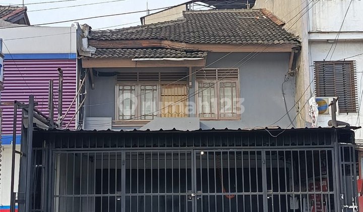 East-facing Ready-to-Occupy Shop House, on Main Road Antapani, Suitable for Workshop, Office, Tutoring Center, DE, Near Medika Antapani Clinic, Griya, Borma, Super Indo, In Antapani, Arcamanik, East Bandung 2