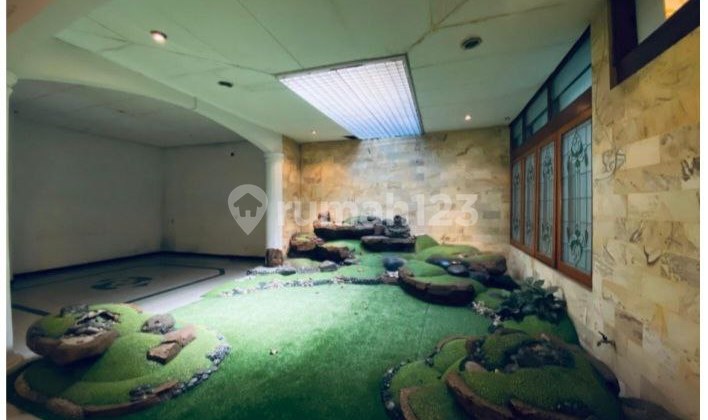 RUMAH BELANDA SIAP HUNI, COCOK UNTUK CAFFE, RESTO, KANTOR, LOKASI STRATEGIS, DEKAT BIP, BEC, KAMPUS UNISBA, UNPAR, UPI, SAYAP RIAU, BANDUNG KOTA 2