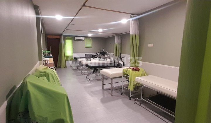 Good 2-Story Shop House, Ready to Occupy, Suitable for Office, Tutoring Center, Clinic, Strategic Location, Near Hermina Hospital, Unisbi Campus, Widyatama, Cicaheum Terminal, Antapani Terminal, Shopping Center, in Antapani, Arcamanik, Cisaranten, East Bandung