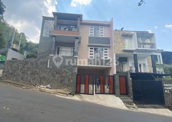 Good 2-Story House Ready to Occupy, Inside Dago Complex, Near Campus, Hospital, Educational Facilities, Tourist Attractions, in Dago, Dago Pakar, Ciumbuleuit, Cigadung, North Bandung, Bandung City Good 2-Story House Ready to Occupy, Inside Dago Complex, Near Campus, Hospital, Educational Facilities, Tourist Attractions, in Dago, Dago Pakar, Ciumbuleuit, Cigadung, North Bandung, Bandung City