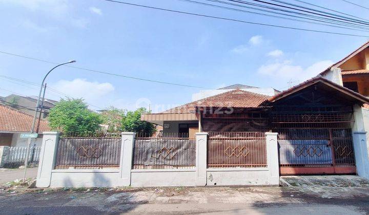 RUMAH SEWA SIAP HUNI, COCOK TEMPAT TINGGAL, KANTOR, USAHA, AKSES JALAN 2 MOBIL, LOKASI STRATEGIS, DI TENGAH KOTA BANDUNG, BKR, BUAH BATU, PASIRLUYU, BANDUNG KOTA 1