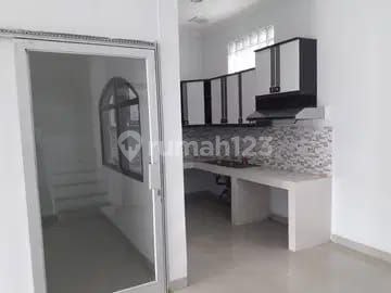 Rumah Bagus 3Lantai Siap Huni Dalam Komplek Margahayu, Lokasi Strategis Dekat Metro Mall, Summarecon, Podomoro Park, Kampus Unibi, Telkom, Uin,Di Margahayu,Rancasari,Ciwastra, Arcamanik, Bandung Timur 2