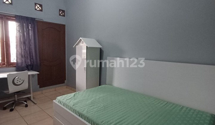 A 2-story house ready for occupancy with a 7-meter front width, facing north, near Griya Buah Batu, Buah Batu Toll Road, TSM, Lalangbuana Campus, located in Buah Batu, Turangga, BKR, Central Bandung, Bandung City.