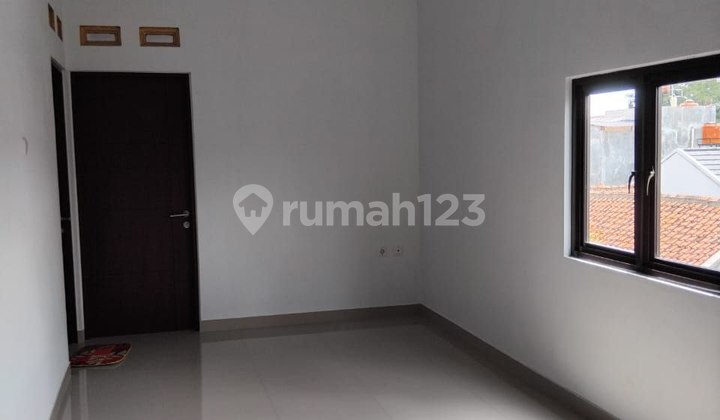 Rumah Bagus Siap Huni Dalam Komplek Pinus Regency, Dekat Kampus Uin,Upi,Telkom, Dilokasi, Summarecon Mall, di Antapani, Cisaranten, Arcamanik, Soekarno Hatta, Bandung Timur, Bandung Kota