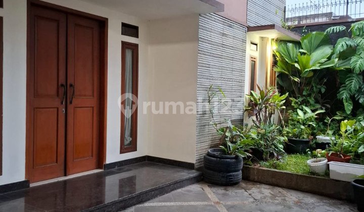 Nice House Ready to Occupy in Antapani Complex, Strategic Location, Near Griya, Antapani Terminal, Hermina Hospital, Dr. Agus Clinic, in Antapani, Arcamanik, East Bandung. Nice House Ready to Occupy in Antapani Complex, Strategic Location, Near Griya, Antapani Terminal, Hermina Hospital, Dr. Agus Clinic, in Antapani, Arcamanik, East Bandung.