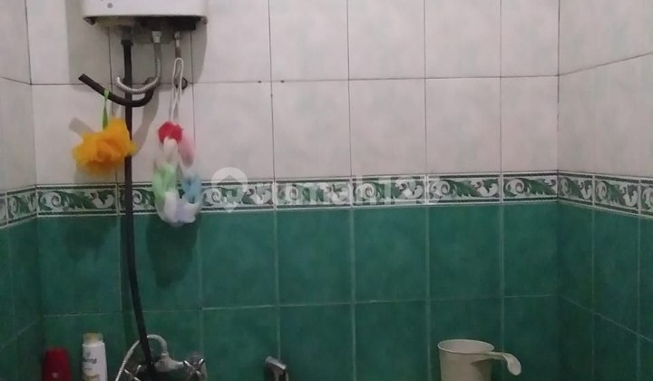 Nice 2-Story House Ready to Live In, Located in Batununggal Complex, Close to Buah Batu Toll Road, Moh Toha Toll Road, Shopping Center, Dibatununggal, Bkr, Turangga, Regol, Central Bandung 2