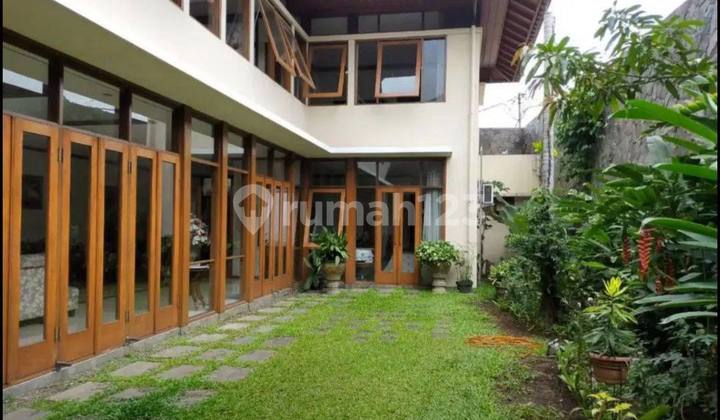 Rumah Bagus 2Lantai Siap Huni Lokasi Strategis di Pusat Tengah Kota, Itb, Unikom,Upi, Unpar, di Dago, Riau, Bandung Tengah, Bandung Kota 1