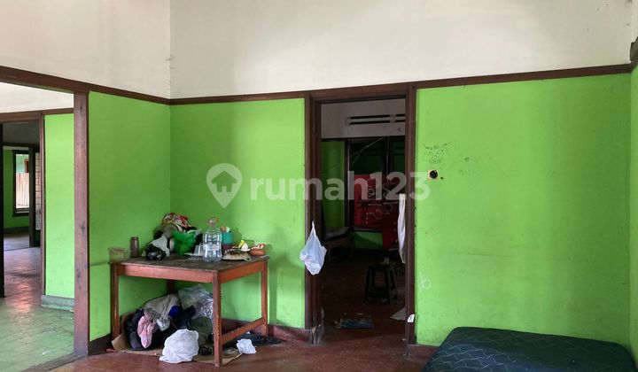 House Needs Renovation, Strategic Location Maindroa Supratman. Suitable for Cafe, Culinary, Restaurant Near Widyatama University, Pusdai Mosque, Al Lathif, Sman 20, in Cikutra, Supartman, Pahlawan, Cihapit, Bandung City. House Needs Renovation, Strategic Location Maindroa Supratman. Suitable for Cafe, Culinary, Restaurant Near Widyatama University, Pusdai Mosque, Al Lathif, Sman 20, in Cikutra, Supartman, Pahlawan, Cihapit, Bandung City.