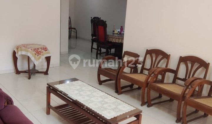 Rumah Bagus Siap Huni Cocok untuk Tempat Tinggal, Kantor, Dekat Kuliner Cihapit,Us Itb, Unikom, Unpar, Bip, di Sayap Riau, Riau, Dago, Sayap Dago, Bandung Tengah, Bandung Kota Rumah Bagus Siap Huni Cocok untuk Tempat Tinggal, Kantor, Dekat Kuliner Cihapit,Us Itb, Unikom, Unpar, Bip, di Sayap Riau, Riau, Dago, Sayap Dago, Bandung Tengah, Bandung Kota