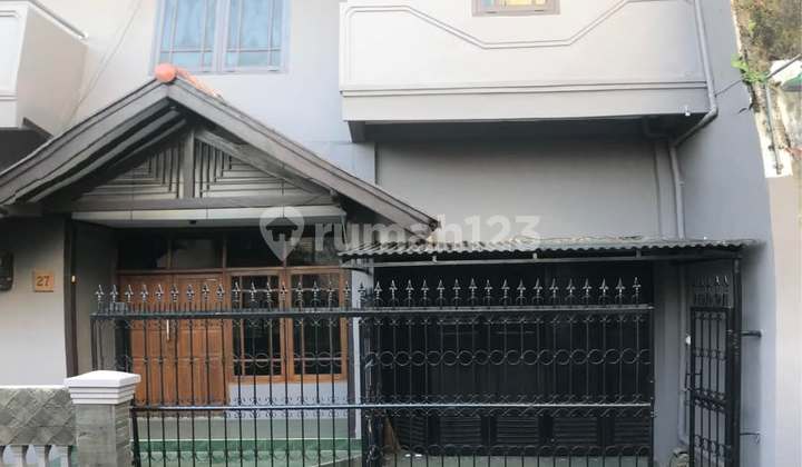 Rumah 2 Lantai Sia Huni Dalam Komplek Antapani, Lokasi Strategis Dekat Terminal Antapani, Griya, Super Indo, di Antapani, Arcamanik, Cisaranten, Bandung Timur 1