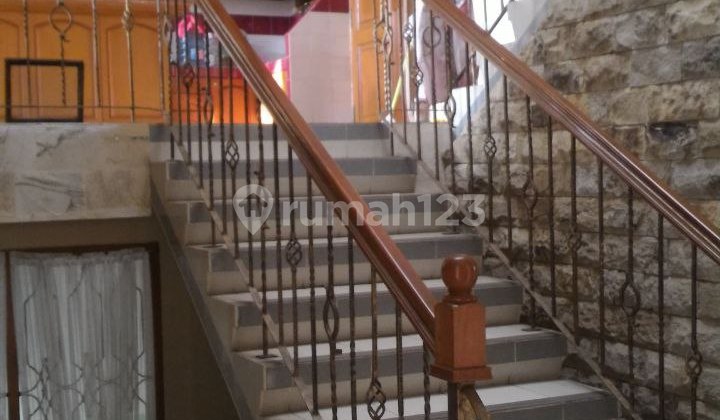 Nice House Ready to Live In, Strategic Location Near ITB, Unikom, Unpar Campus, in Dago Wing, Dago, Bandung City Nice House Ready to Live In, Strategic Location Near ITB, Unikom, Unpar Campus, in Dago Wing, Dago, Bandung City