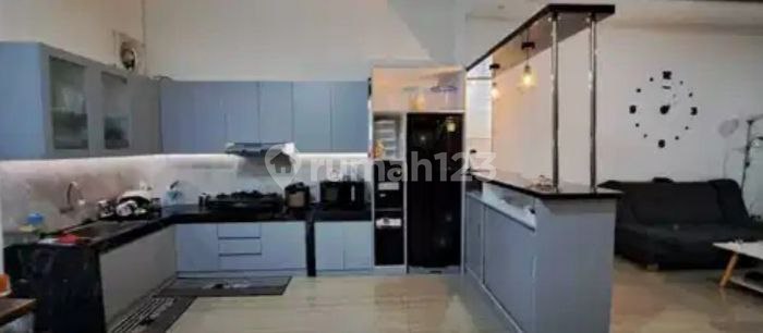 Rumah Bagus Siap Huni Hadap Utara Bentuk Tanah Kotak, Dalam Komplek Antapani, Akses 2 Mobiil Dekat Griya, Klinik Medika, Terminal Antapani, Rs Hermina,Di Antapani, Arcamanik, Cisaranten, Bandung Timur, Bandung Kota 2