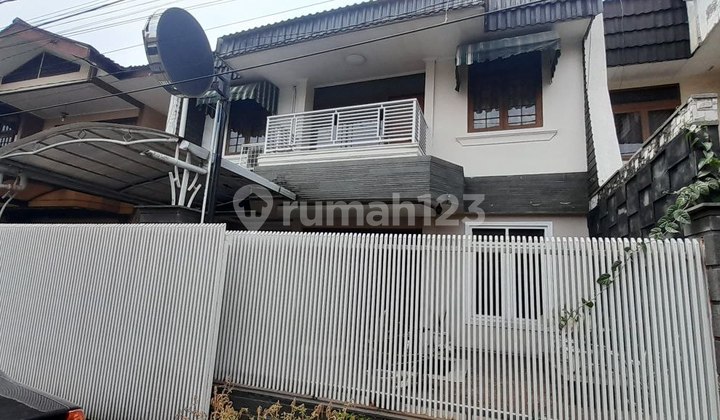 A RARE, READY-TO-OCCUPY BEAUTIFUL HOUSE, STRATEGICALLY LOCATED IN THE HEART OF BANDUNG CITY, IN TURANGGA, BUAH BATU, REGOL, CENTRAL BANDUNG.