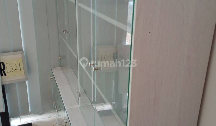 Di Sewakan Ruko Madrid BSD dekat Tol , sbrang pasar Modern ,furnish cocok untuk Kantor 5