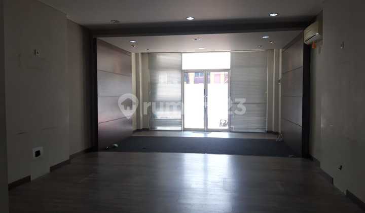 For Sale: Silk Road Shop House Facing the Road in Good Condition 2