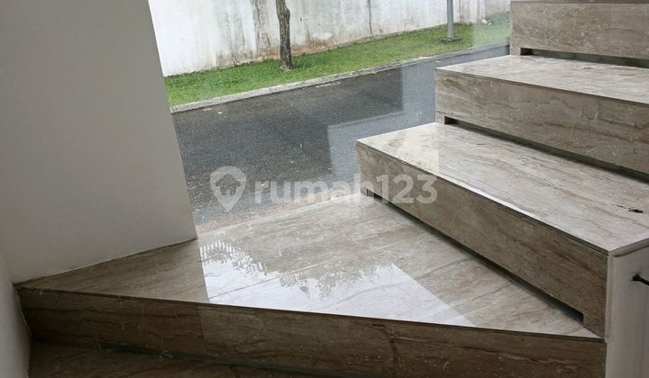 Quick Sale Brand New House in BSD Ready to Live In Luxurious Design