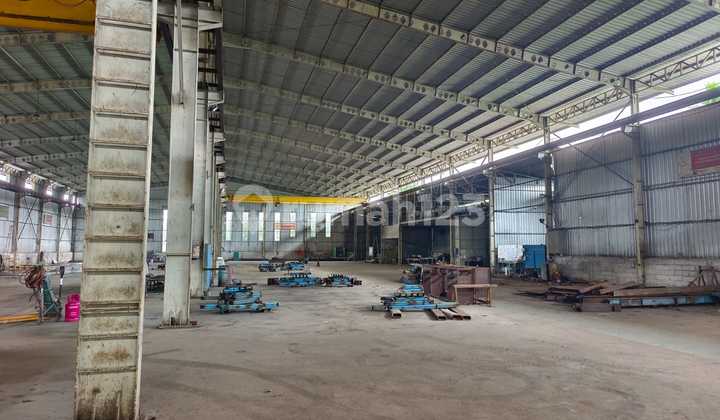 Di sewakan gudang ex workshop dekat tol di bekasi 