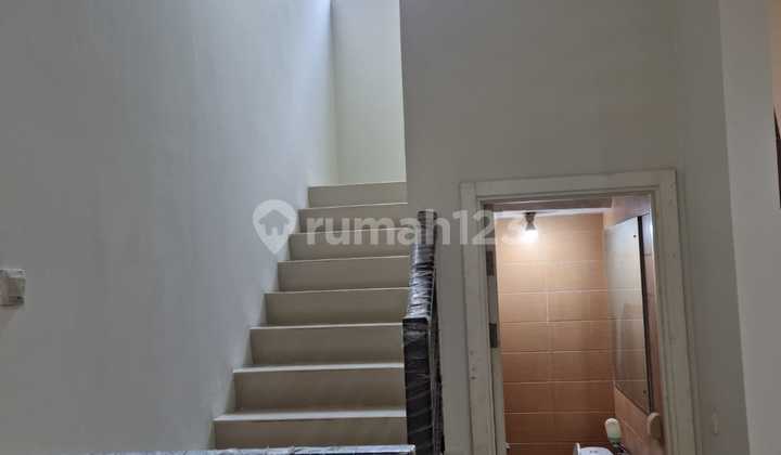 For Rent: Nice and ready to occupy house in Acacia Cluster, Summarecon Bekasi