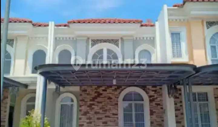 Dijual/disewakan rumah bagus 2 lantai  sudah full renovasi di JGC jakarta timur 