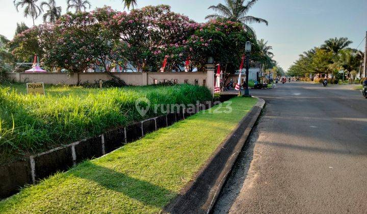 Kavling Lokasi Bagus di Jalan Bulevar Setelah Gerbang Masuk Perumahan,  2