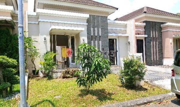 Rumah Siap Huni Di Suvarna Padi Golf Area Tangerang  1