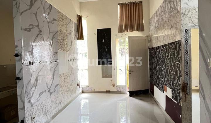 A small house in Serpong Garden Housing, Cisauk, Tangerang 2