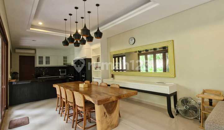 Villa Cantik 700 m2, SHM, Kuta Utara, Badung