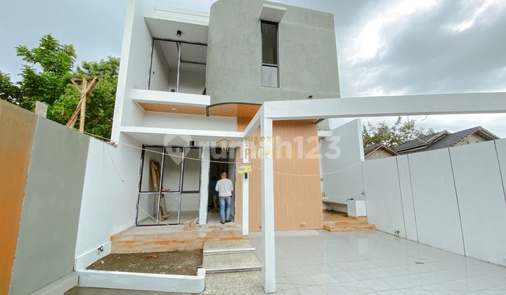 2-Story Industrial Design House Near Sleman Government Complex