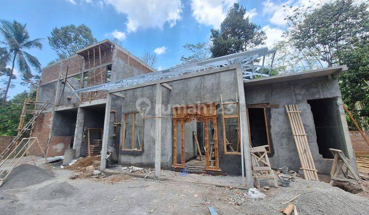 Dijual Rumah Dekat Borobudur Tanah Luas 1