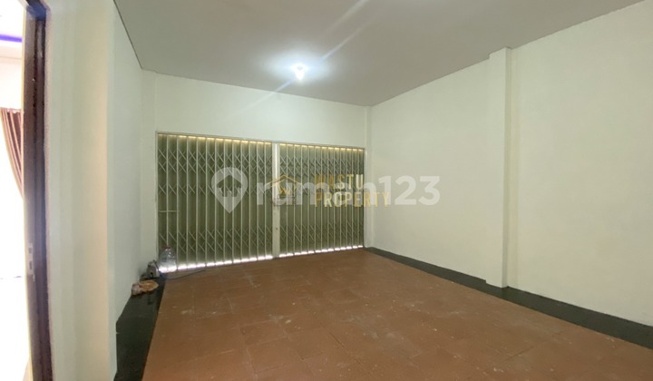 2-STORY CONTEMPORARY DESIGN READY-TO-OCCUPY HOUSE IN NGAGLIK 2-STORY CONTEMPORARY DESIGN READY-TO-OCCUPY HOUSE IN NGAGLIK