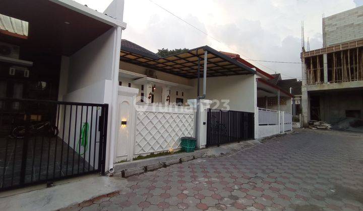 Rumah Cantik Modern Siap Huni Dekat Ponpes Pandanaran Di Jakal 2