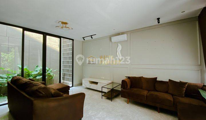 Rumah Mewah Dijual, Full Furnished Di Utara Maguwoharjo 2