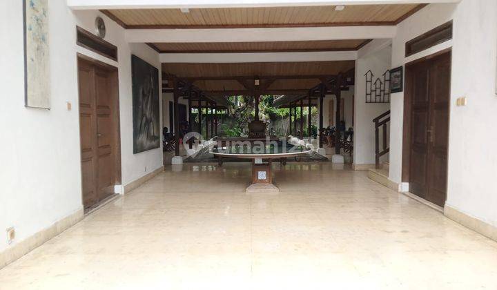 Rumah Besar Mewah 2 Lantai Di Tengah Pusat Kota Denpasar Timur 2