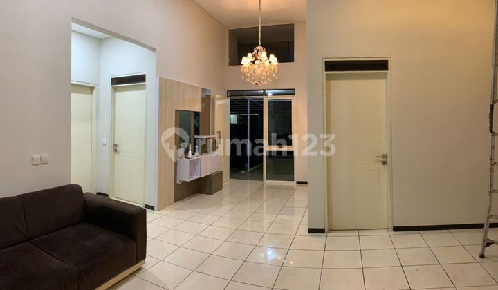 Sewa Murah Nego Rumah Minimalis Furnished, Kota Baru Parahyangan