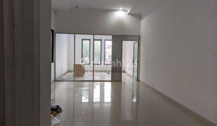 Jual Ruko 2,5 Lantai Lokasi Bagus di Srimahi Raya 2