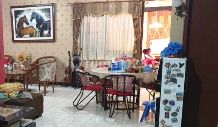 Rumah di Turangga Area Pusat Kota Bandung Lingkungan Bagus Rumah di Turangga Area Pusat Kota Bandung Lingkungan Bagus